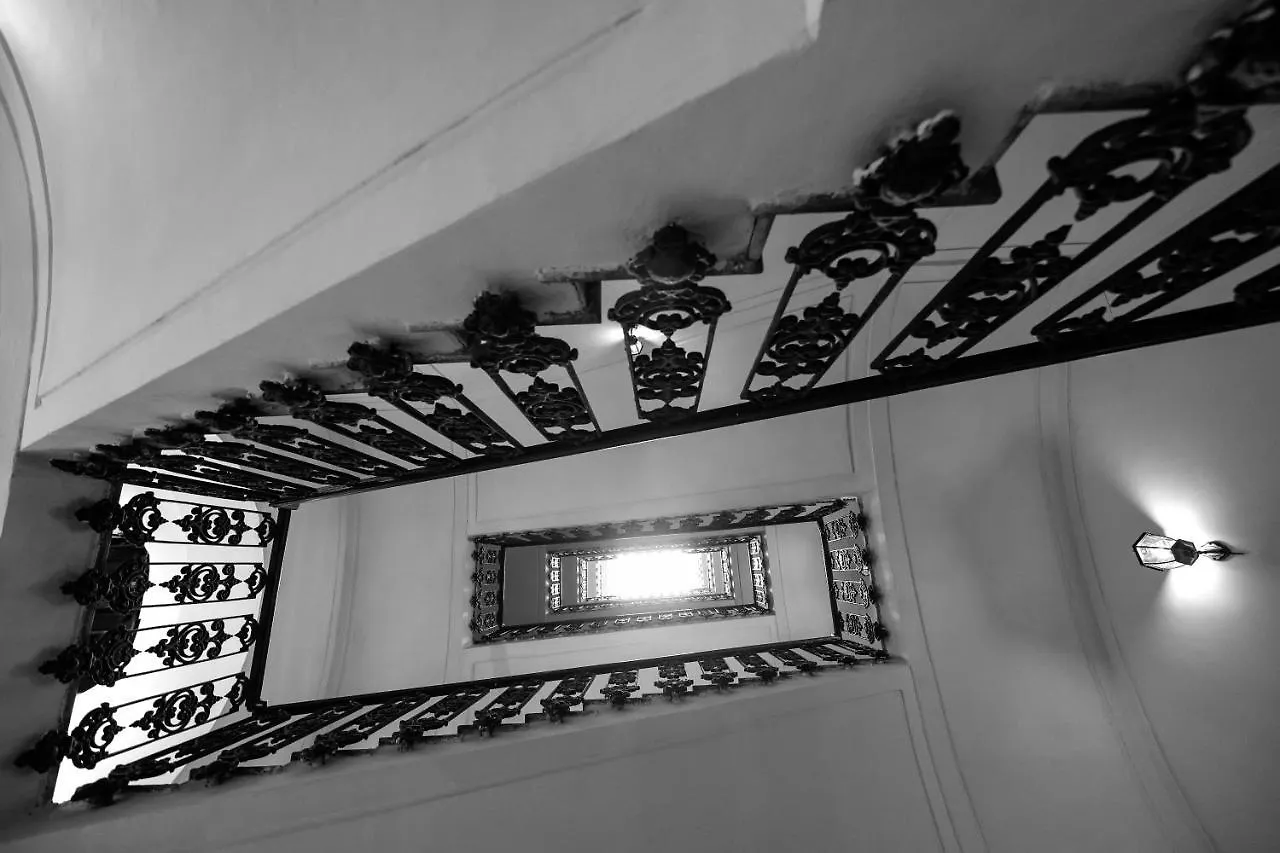 Dimora Duomo Hotel Napels 2*,