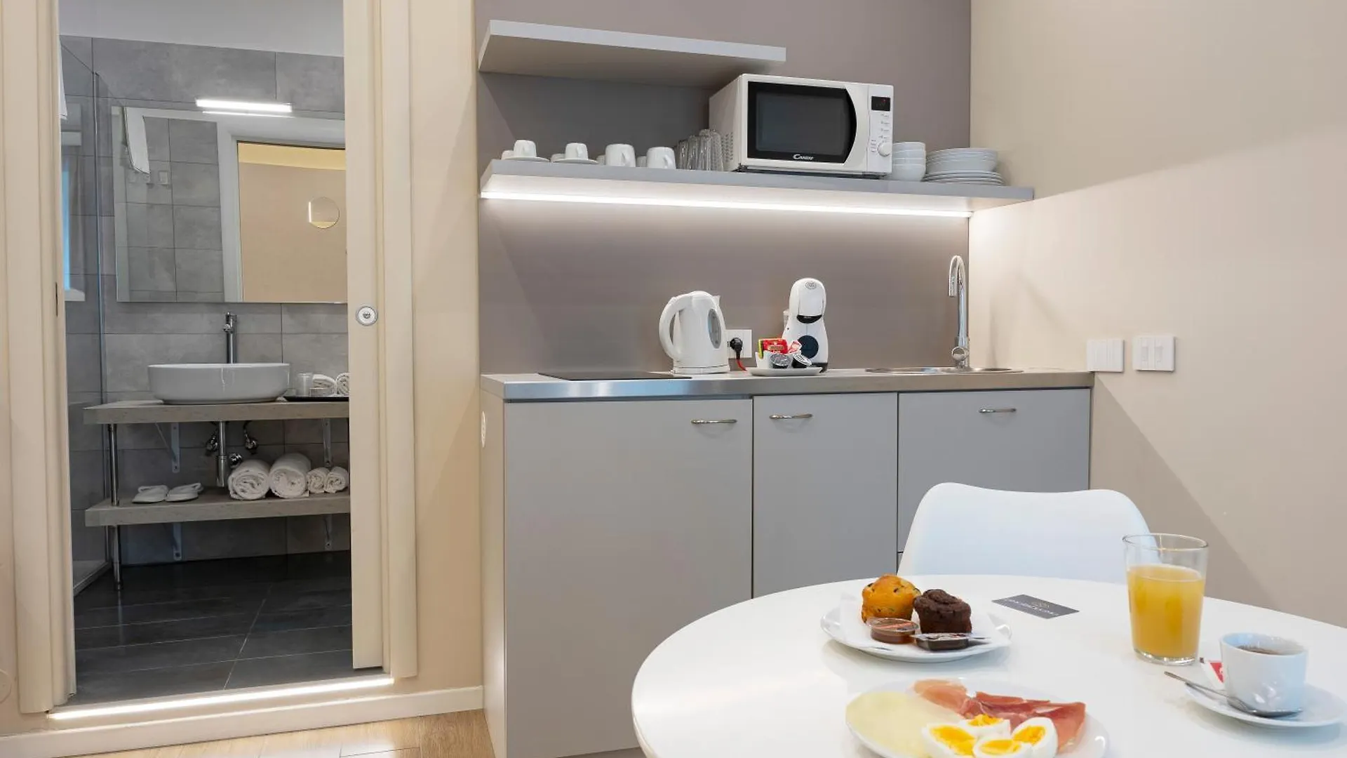 ** Guest house Dimora Duomo Hotel Naples Italy